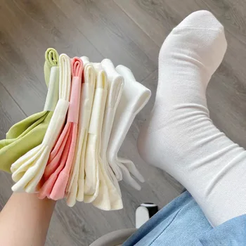 Новые корейские женские повседневные однотонные носки с ворсом, модные женские повседневные универсальные носки, впитывающие пот и дышащие