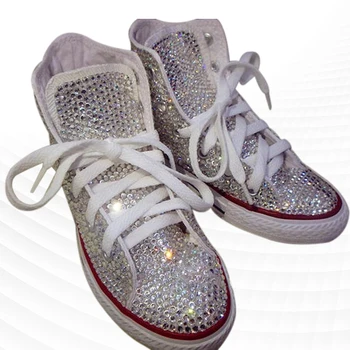 Трендовая белая парусиновая обувь с высоким берцем и бриллиантами, популярные удобные повседневные кроссовки